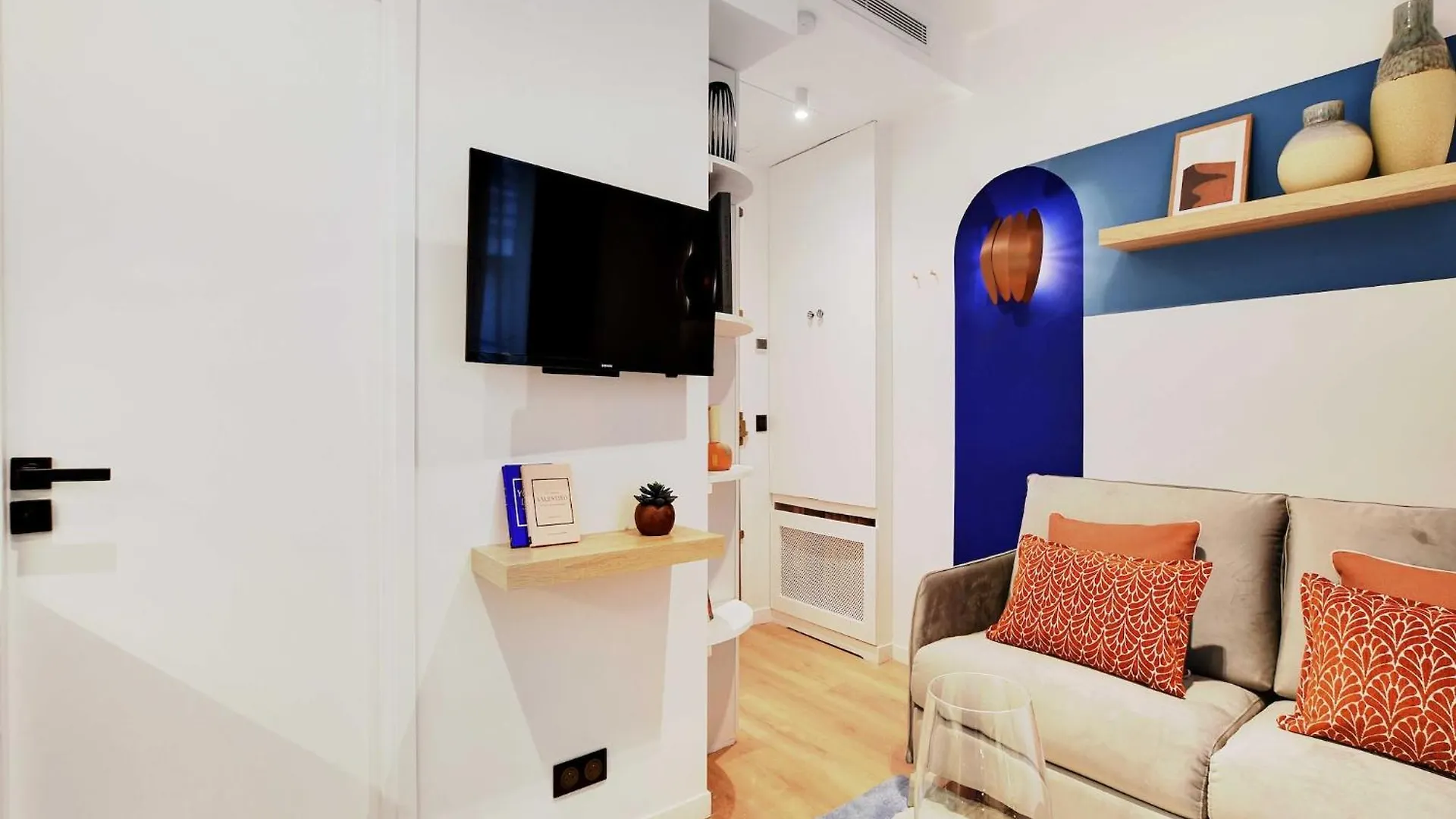 Apartment Cozy Parisian 2P Studio In The Prestigious 8Th France